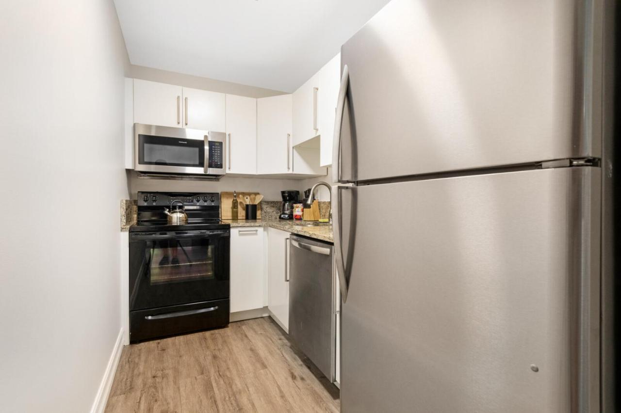 אפרטהוטל וסט פאלם ביץ' Roami At Clematis Street Lofts מראה חיצוני תמונה